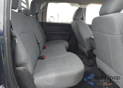 2017 Ram 2500 Tradesman 4X2 8' Box из США, поврежденный, VIN 3C6UR4HJXHG778946